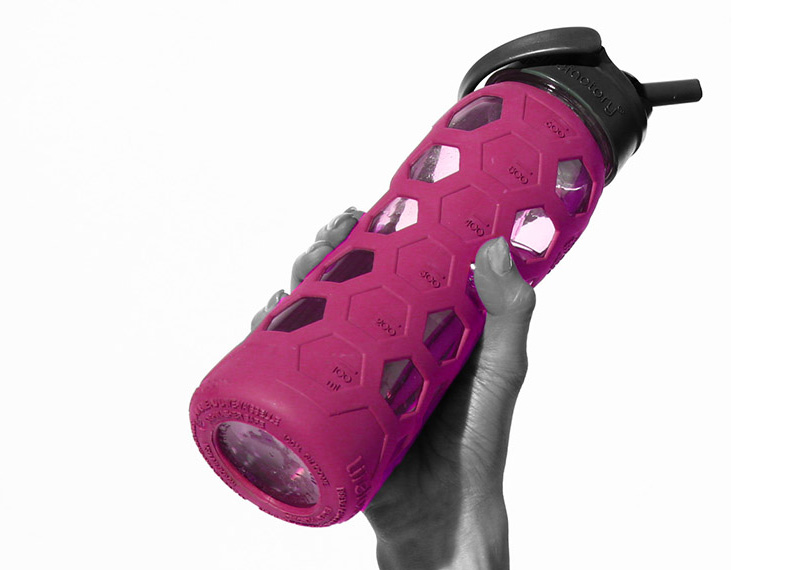Water-Bottle Pink Waterbottle in Women's Hand